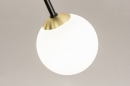 Foto 74525-5 detailfoto: Zwarte plafondlamp met zes witte bollen en messing details