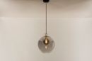 Foto 74547-2 onderaanzicht: Hanglamp met bol rookglas met messing fittingen en details