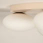 Foto 74553-9 detailfoto: Beige plafondlamp rond met drie opaalglazen 