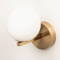 Foto 74691-4: Art deco wandlamp in messing met witte bol van glas, ook voor in de badkamer