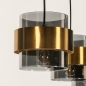 Foto 74708-10: Hanglamp met drie kokers van rookglas en gouden ringen