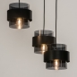 Foto 74712-3: Zwarte hanglamp met drie kokers van rookglas aan een ronde plafondplaat