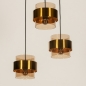 Foto 74713-7: Hanglamp met drie kokers van amberkleurig glas met gouden details aan een ronde plafondplaat