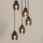 Foto 74724-3: Ronde hanglamp in het zwart met vijf rookglazen die trapsgewijs hangen