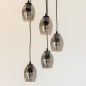 Foto 74724-6: Ronde hanglamp in het zwart met vijf rookglazen die trapsgewijs hangen