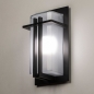 Foto 74755-3: Zwarte wandlamp voor buiten van metaal met mat glas