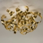 Foto 74776-4: Grote hotel chique plafondlamp in het goud met sierlijke krullen
