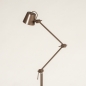 Foto 74800-5 schuinaanzicht: Moderne verstelbare vloerlamp met knikarm in koffiekleur/bruin met GU10 fitting