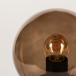 Foto 74815-6 detailfoto: Tafellamp met hoge voet van bruin marmer en bol van bruin glas