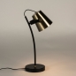 Foto 74817-2 schuinaanzicht: Zwarte tafellamp/bureaulamp met kap in messing/goud 