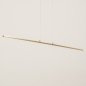 Foto 74828-7 schuinaanzicht: Smalle led hanglamp in het goud met een hoge lichtopbrengst