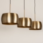 Foto 74831-11 onderaanzicht: Grote gouden hanglamp met drie kappen van metaal in messing/goud