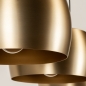 Foto 74831-13 detailfoto: Grote gouden hanglamp met drie kappen van metaal in messing/goud