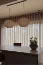 Foto 74883-23: Dubbele beige hanglamp in japandi stijl voor boven de eettafel 