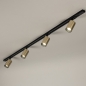 Foto 74946-2 onderaanzicht: Luxe spanningsrail in het zwart met goud met vier spots en verder uit te breiden met o.a. hanglampen