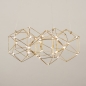 Foto 74980-5 schuinaanzicht: onde design led hanglamp met prisma-vormen en kleine led lampen