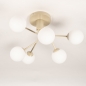 Foto 75102-7 niet_in_feed: Beige plafondlamp met zes witte bollen van glas in Scandinavische stijl
