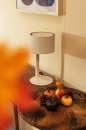 Foto 75111-16 sfeerfoto_uit: Moderne Beige Tafellamp – Perfect voor Elke Ruimte