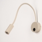 Foto 75124-6: Beige LED-Wandleuchte mit flexiblem Arm und Schalter auf der Wandplatte