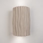 Foto 75163-4 niet_in_feed: Beige Resin Wandlamp met Organische Vormen – Verlichting naar Boven en Beneden