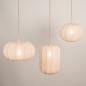 Foto 75176-6 niet_in_feed: Japandi hanglamp met drie verschillende lampionnen van beige stof 