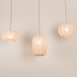 Foto 75176-7 niet_in_feed: Japandi hanglamp met drie verschillende lampionnen van beige stof 