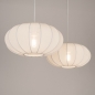 Foto 75238-9 sfeerfoto: Witte hanglamp met twee ronde lampion kappen van stof RAL9010 E27