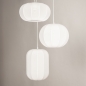 Foto 75239-9 niet_in_feed: Hanglamp in japandi stijl met drie lampionnen van witte stof