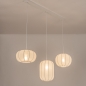 Foto 75240-3 sfeerfoto: Witte hanglamp met drie lampion kappen in verschillende vormen E27