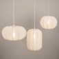 Foto 75240-8 niet_in_feed: Witte hanglamp met drie lampion kappen in verschillende vormen E27