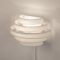 Foto 75274-4: Witte wandlamp van stof in halfrond design met snoer en stekker