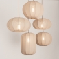 Foto 75299-4: Grote japandi hanglamp met vijf lampionnen van taupe stof en ovale plafondplaat