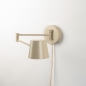 Foto 75324-10: Beige Wandleuchte mit verstellbarem Gelenkarm und GU10-Fassung