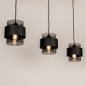 Foto 75523-4: Zwarte hanglamp voorzien van drie rookglazen kappen