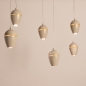 Foto 75587-7: Beige hanglamp, voorzien van zes lichtpunten in een unieke vormgeving, voorzien van een easy lift systeem