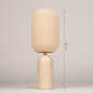 Foto 75609-1 maatindicatie:  Beige, smalle tafellamp met langwerpige lampion kap