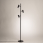 Foto 75727-8: Strakke zwarte vloerlamp met drie verstelbare spots