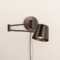 Foto 75753-2: Koffiebruine wandlamp met verstelbare knikarm en metalen kap