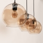 Foto 75779-10: Trendy hanglamp voorzien van drie glazen bollen in een champagnekleur