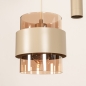Foto 75799-6: Ronde, beige hanglamp voorzien van drie glazen kappen en twee spots