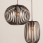 Foto 75862-8: Geborsteld koffiebruine hanglamp met drie open kappen in verschillende vormen