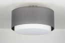 Foto 88529-3: Sfeervolle plafondlamp voorzien van een dubbele, stoffen, grijze kap.