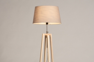 vloerlamp 31129 landelijk modern eigentijds klassiek hout licht hout stof naturel taupe